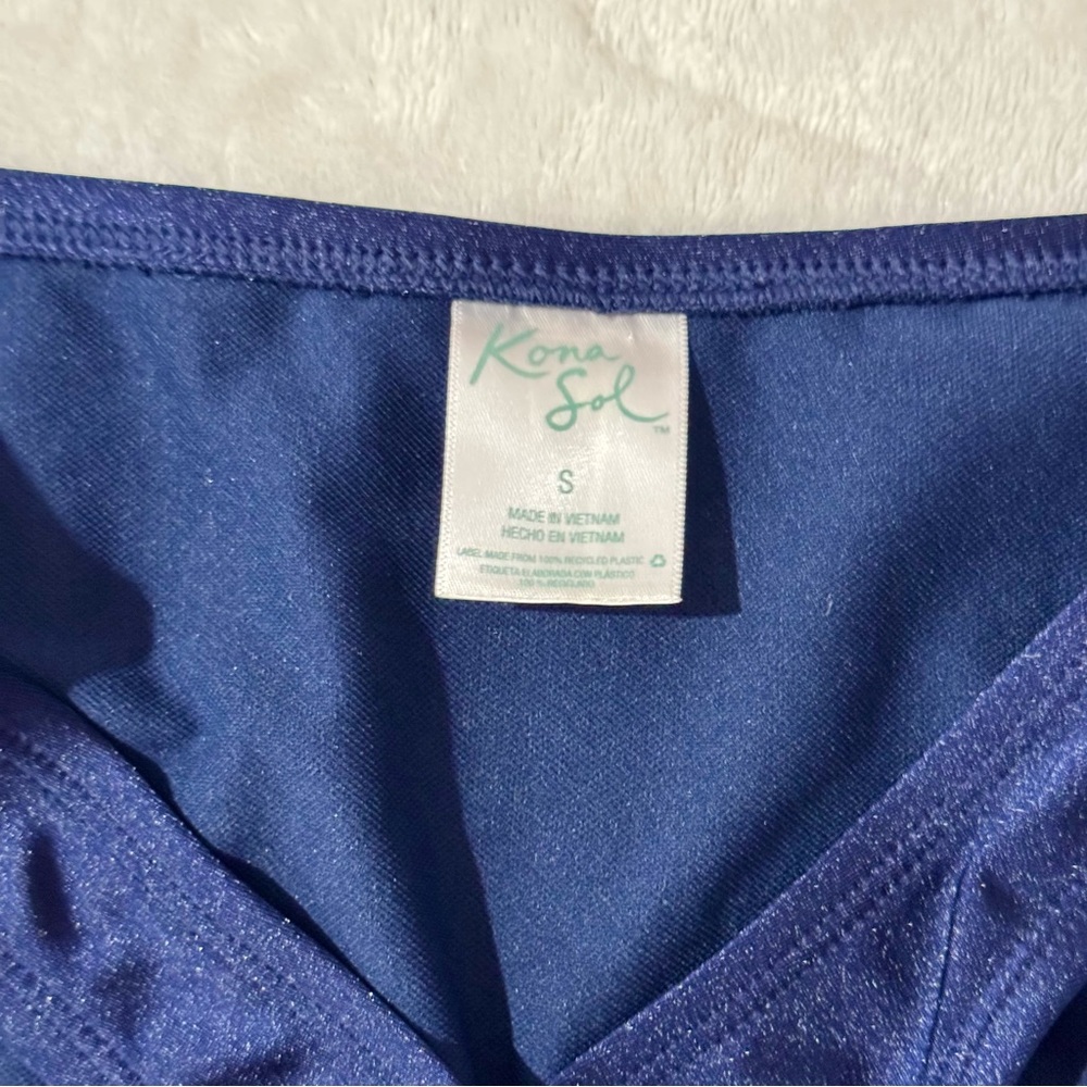 Kona Sol Deep Blue/ Tropical Bikini Set - Picture 5 of 9